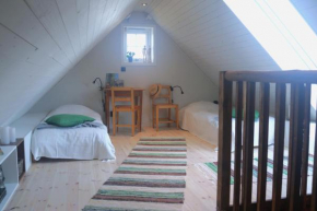 Loft Apartment at Isola Gård on the middle of Öland, Färjestaden